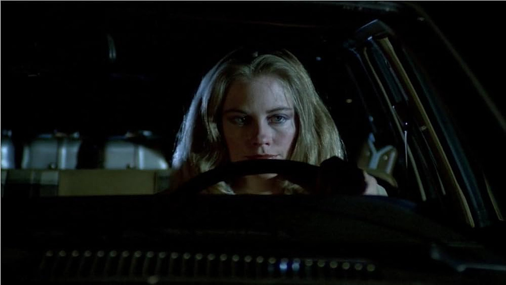Cybill Shepherd en el-regreso-de-los-extraterrestres