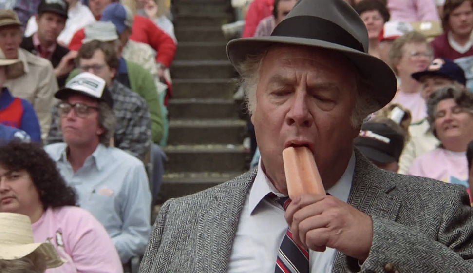 George Kennedy en Agárralo como puedas