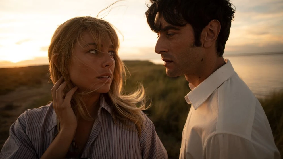 Blanca Suárez [II] y Javier Rey en el-verano-que-vivimos