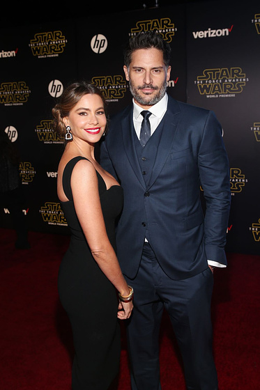 Sofía Vergara y Joe Manganiello en Star Wars: Episodio VII. El Despertar de la Fuerza (Premiere Mundial en Los Angeles. Diciembre 2015)
