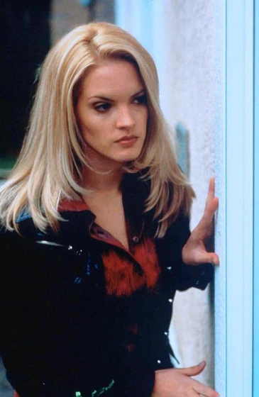Brigitte Bardot en la-hermanastra-1997