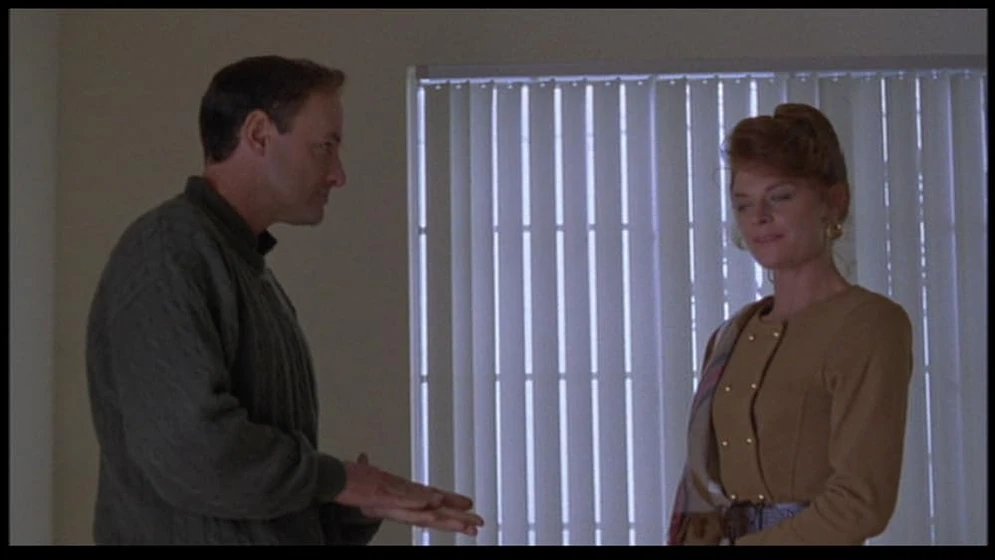 Meg Foster y Terry O'Quinn en el-padrastro-2