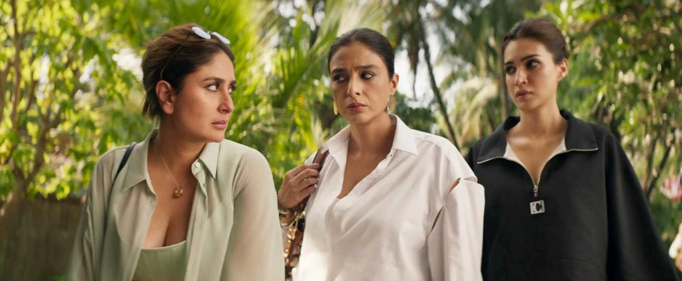 Tabu, Kareena Kapoor y Kriti Sanon en crew