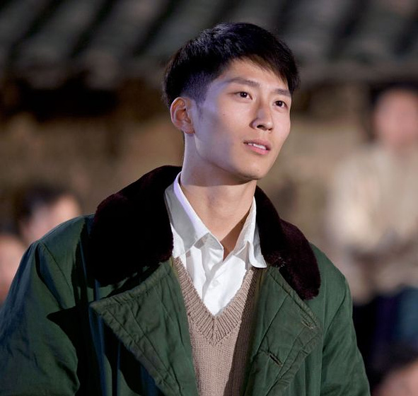 Shawn Dou en Amor bajo el espino blanco