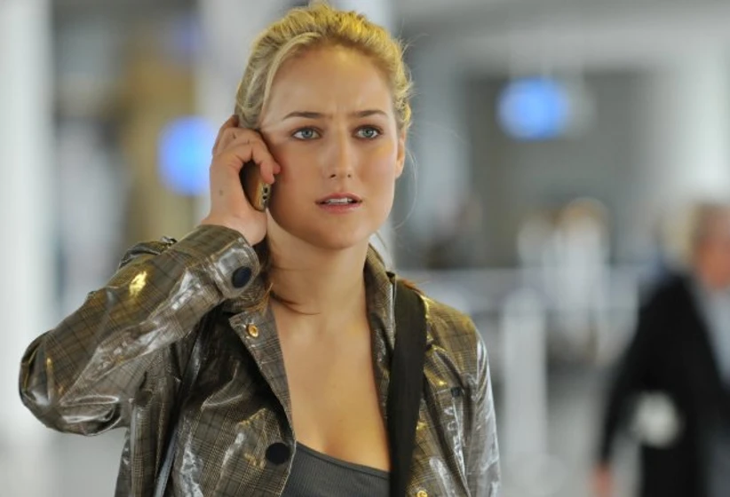 Leelee Sobieski en branded