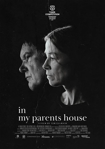 Poster de In my Parents' House