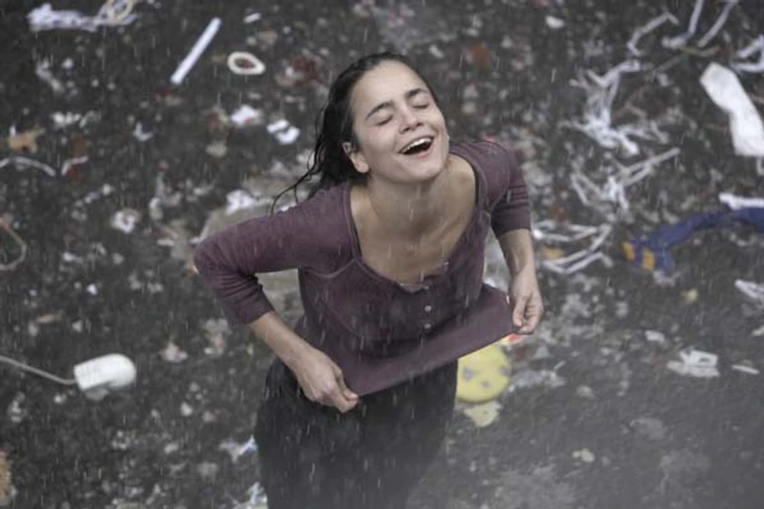 Alice Braga en a-ciegas-2008