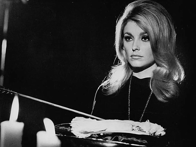 Sharon Tate en El Ojo del Diablo