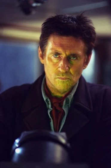 Gabriel Byrne en ghost-ship-barco-fantasma