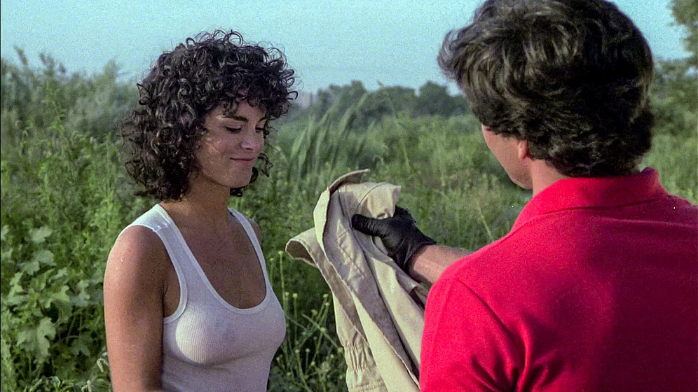 Betsy Russell en Tomboy