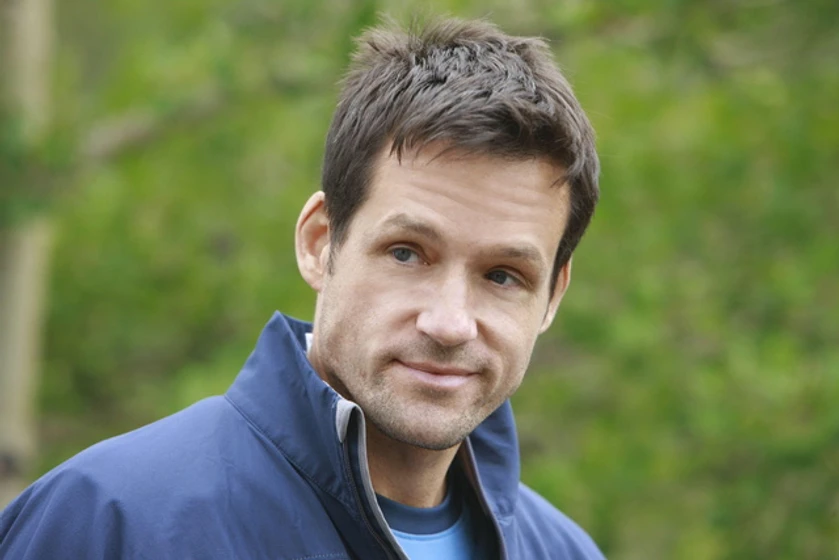 Josh Hopkins en los-12-hombres-del-calendario