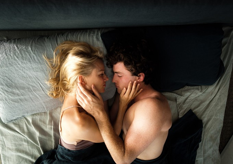 Naomi Watts y James Frecheville en Dos Madres Perfectas