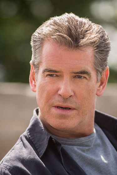 Pierce Brosnan en La Conspiración de Noviembre