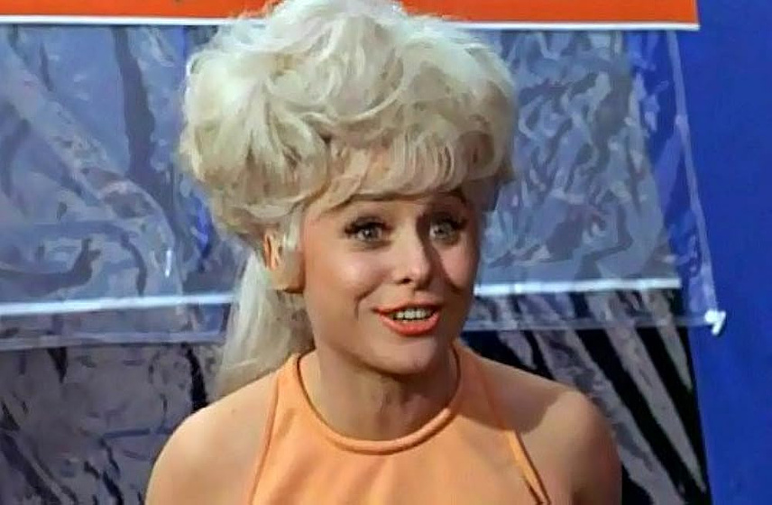 Barbara Windsor en controlese-excursionista