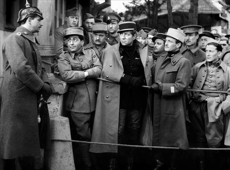 Pierre Fresnay, Marcel Dalio, Jean Gabin y Gaston Modot en La Gran Ilusión