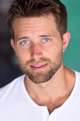 picture of actor Nathan Kehn