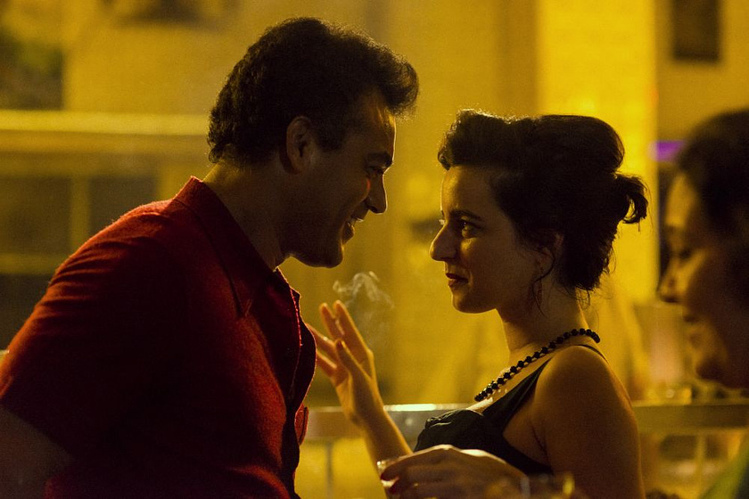 Carol Duarte y Nikolas Antunes en La Vida invisible de Euridice Gusmao