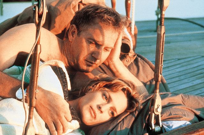 Kevin Costner y Robin Wright en Mensaje en una Botella