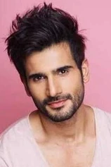 Foto de Karan Tacker