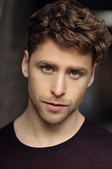 picture of actor Mitch Hewer