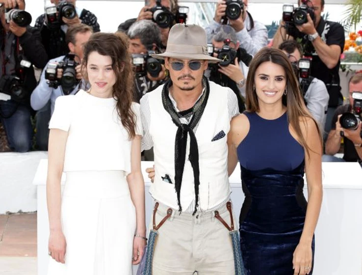 Johnny Depp, Penélope Cruz y Astrid Berges-Frisbey en Piratas del Caribe: En Mareas Misteriosas (Premiere en Cannes. Mayo 2011)