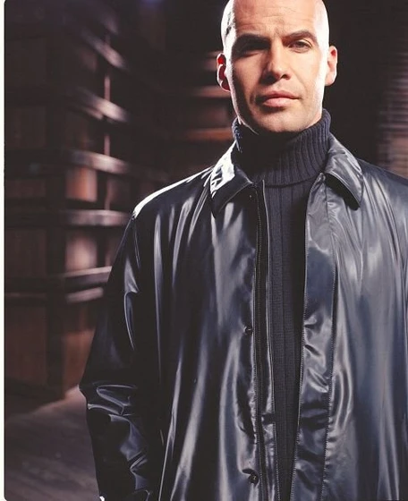 Billy Zane en invencibles