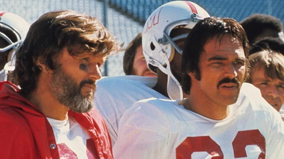 Kris Kristofferson y Burt Reynolds en dos-mas-uno-igual-a-dos