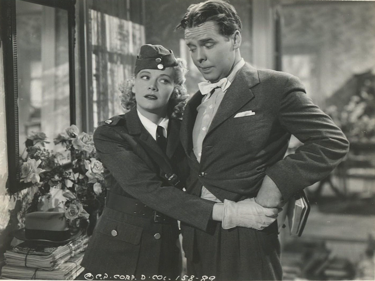Arthur Lake y Penny Singleton en Blondie for Victory