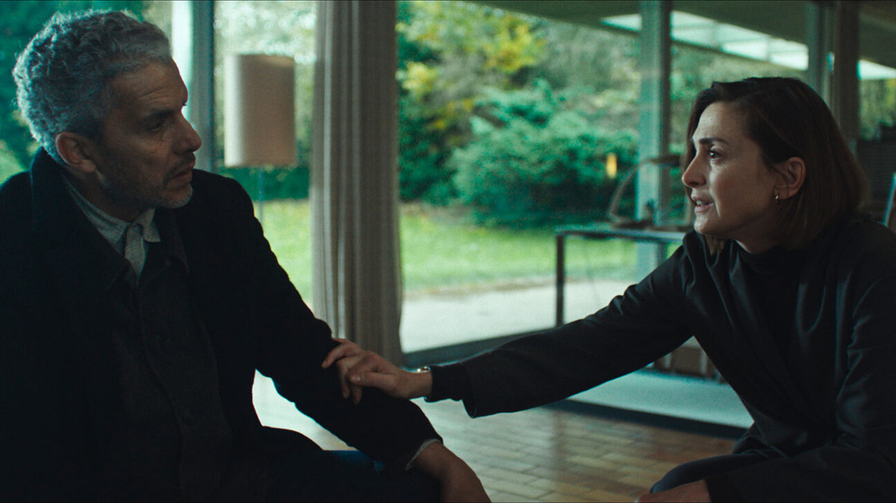 Sami Bouajila y Julie Gayet en Abyss