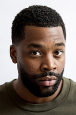 picture of actor LaRoyce Hawkins