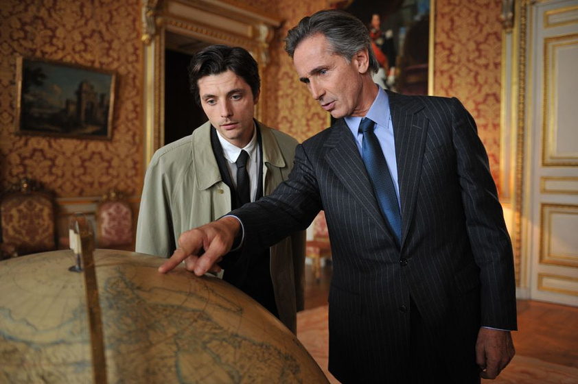 Thierry Lhermitte y Raphaël Personnaz en Crónicas Diplomáticas