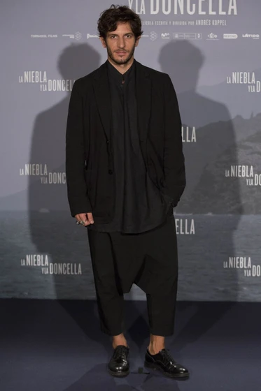 Quim Gutiérrez en la-niebla-y-la-doncella (Photocall en Madrid. Agosto 2017)