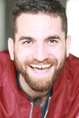 picture of actor Jonathan Louis