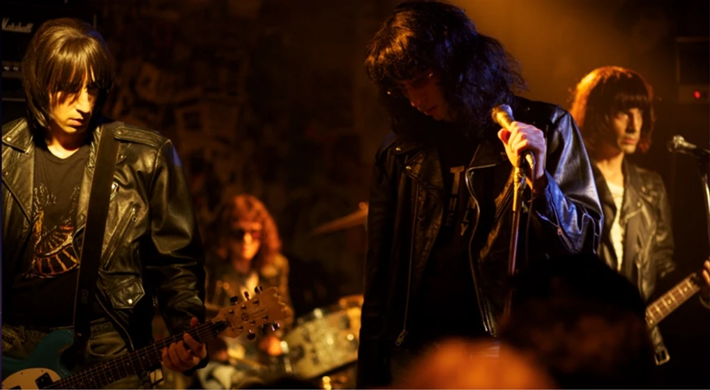 Steven Schub, Joel David Moore y Julian Acosta en CBGB