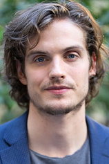 picture of actor Daniel Sharman