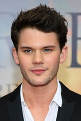 picture of actor Jeremy Irvine