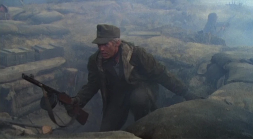 James Coburn en la-cruz-de-hierro