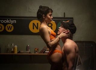 Imágenes de "Bala Perdida", protagonizada por el chico de moda Austin Robert Butler