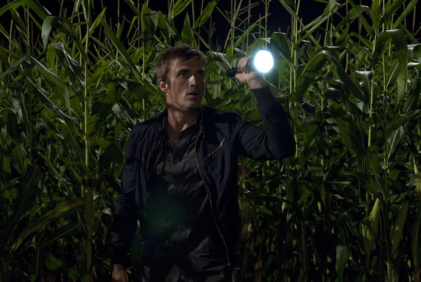 C.J. Thomason en husk