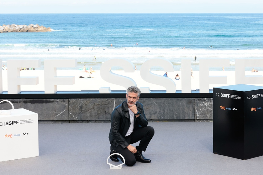 Leonardo Sbaraglia en El Hombre que amaba los Platos voladores (Festival de San Sebastián. Septiembre 2024)