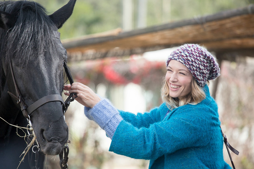 Sarah Felberbaum en poli-opposti