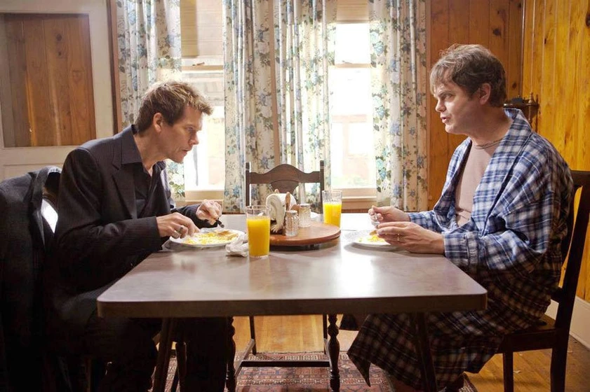 Kevin Bacon y Rainn Wilson en super