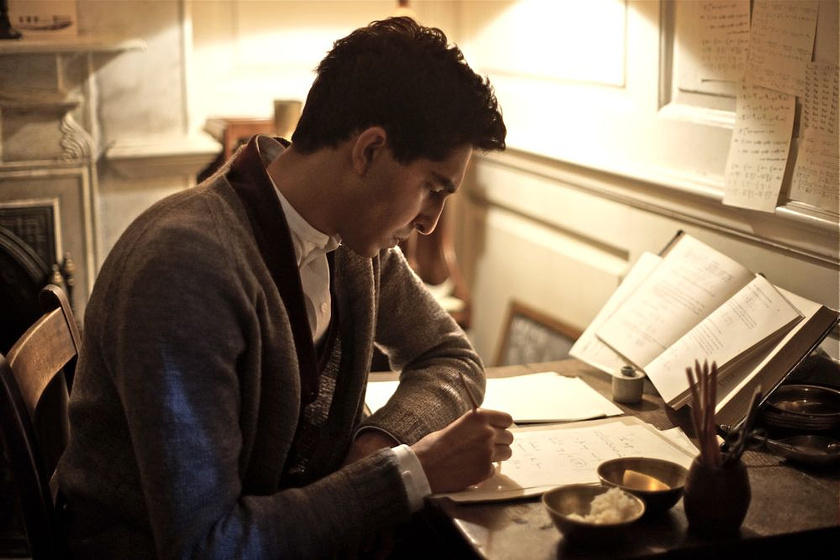 Dev Patel en El Hombre que conocía el infinito