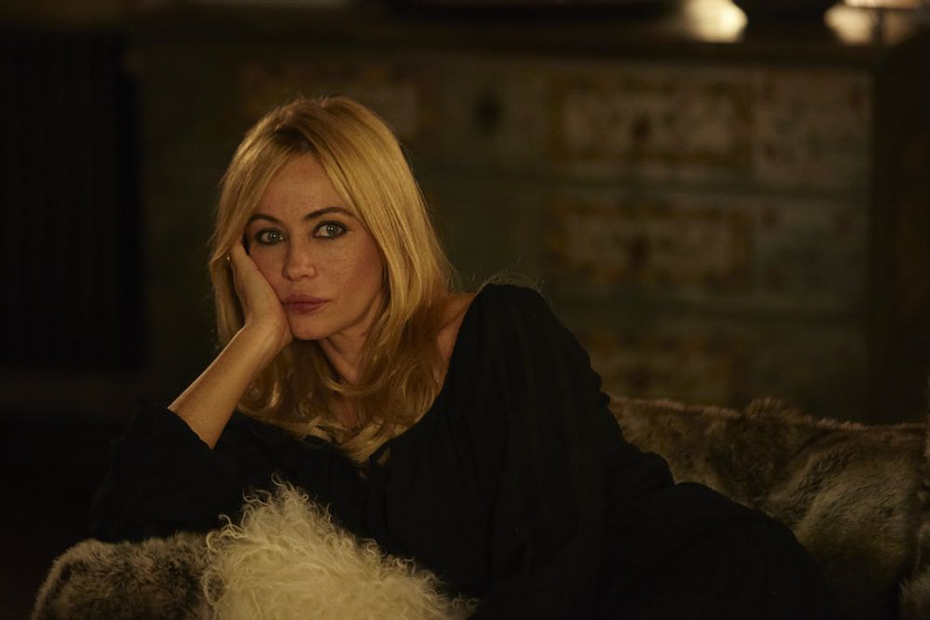 Emmanuelle Béart en Los Ojos Amarillos de los Cocodrilos