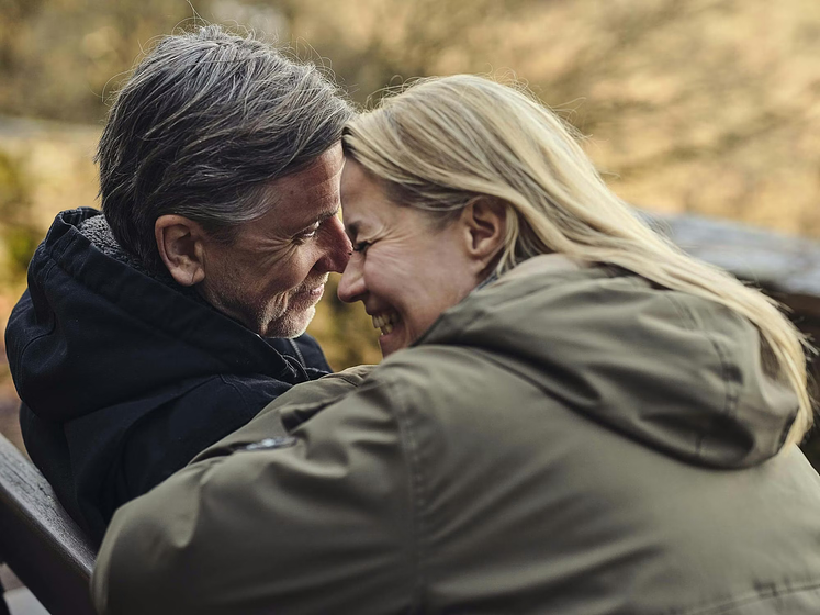 Tim Roth y Trine Dyrholm en Poison