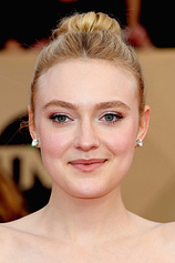 photo of person Dakota Fanning