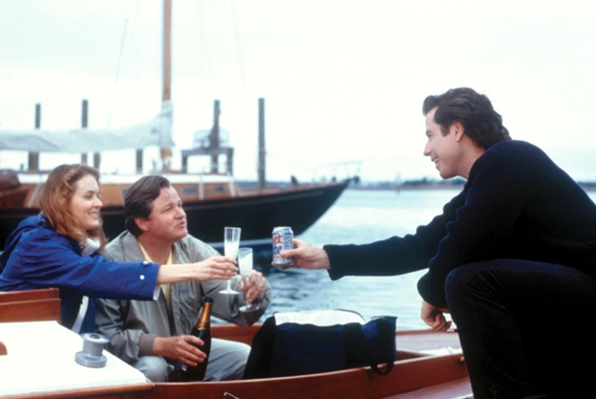 John Travolta en falsa-identidad