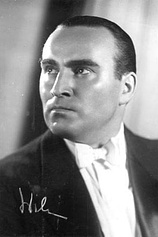 photo of person Joseph Kumok