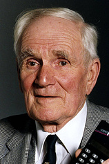 picture of actor Desmond Llewelyn