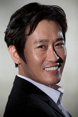 picture of actor Jo Hee-Bong
